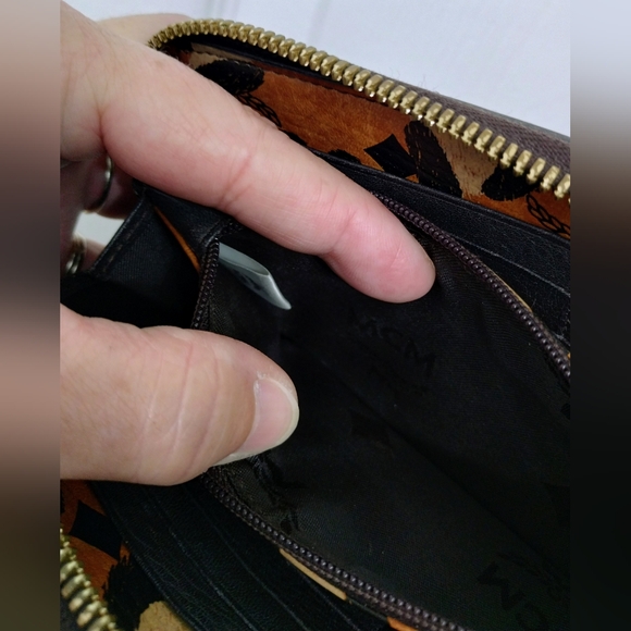 MCM Wallet Limited Edition - Picture 11 of 12